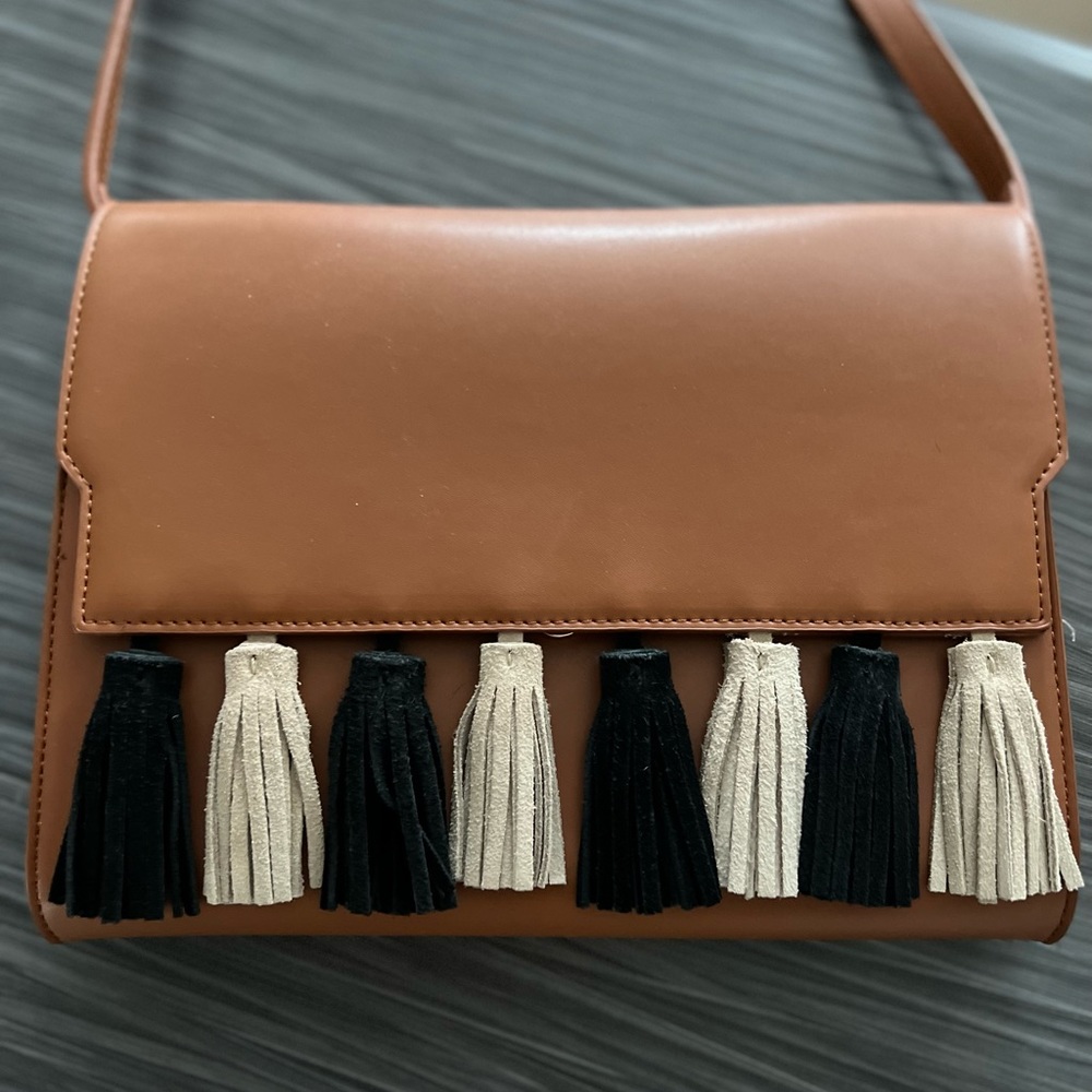 Lionel crossbody with leather fringe